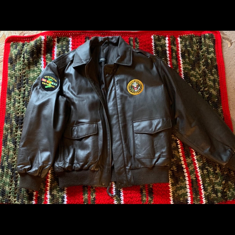 Men’s Us Army Vietnam leather bomber jacket